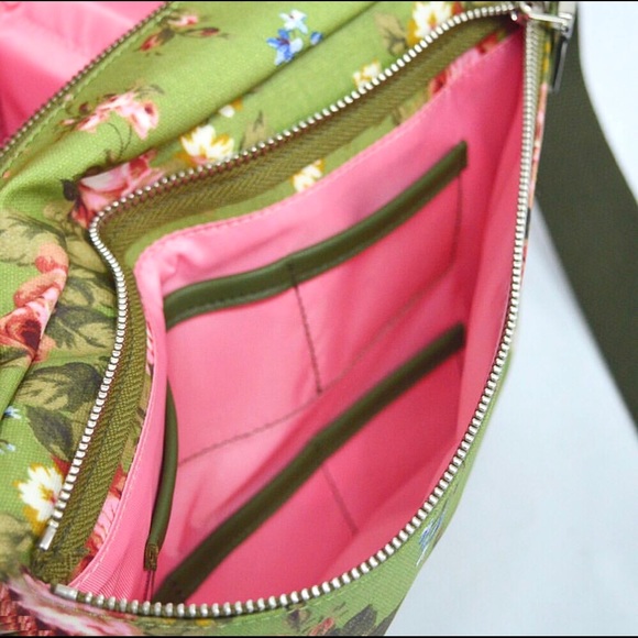 Floral Women’s Camera Bag - Picture 2 of 3
